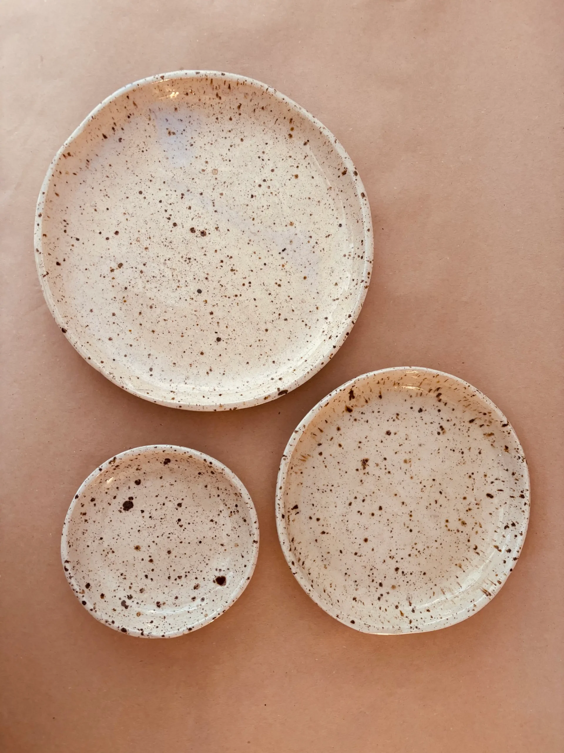 Platos - Gres moteado